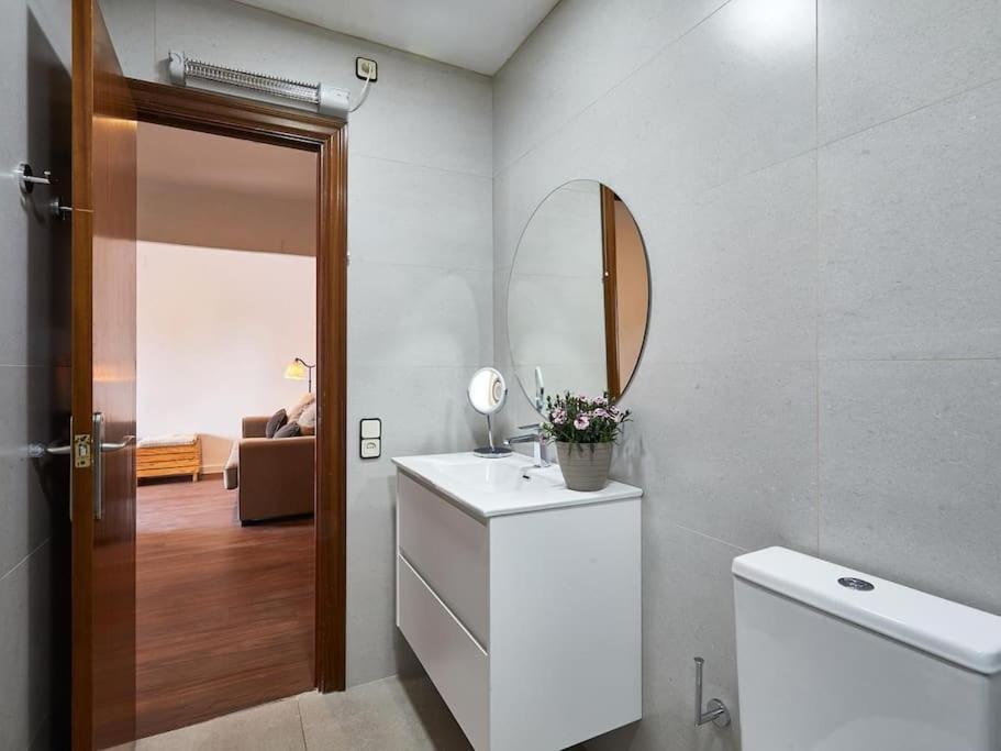 דירות Bed&Bcn Arquimedes ברצלונה מראה חיצוני תמונה